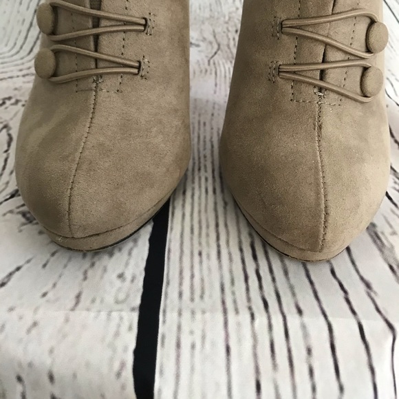 Apt. 9 high heel boots - Picture 3 of 8